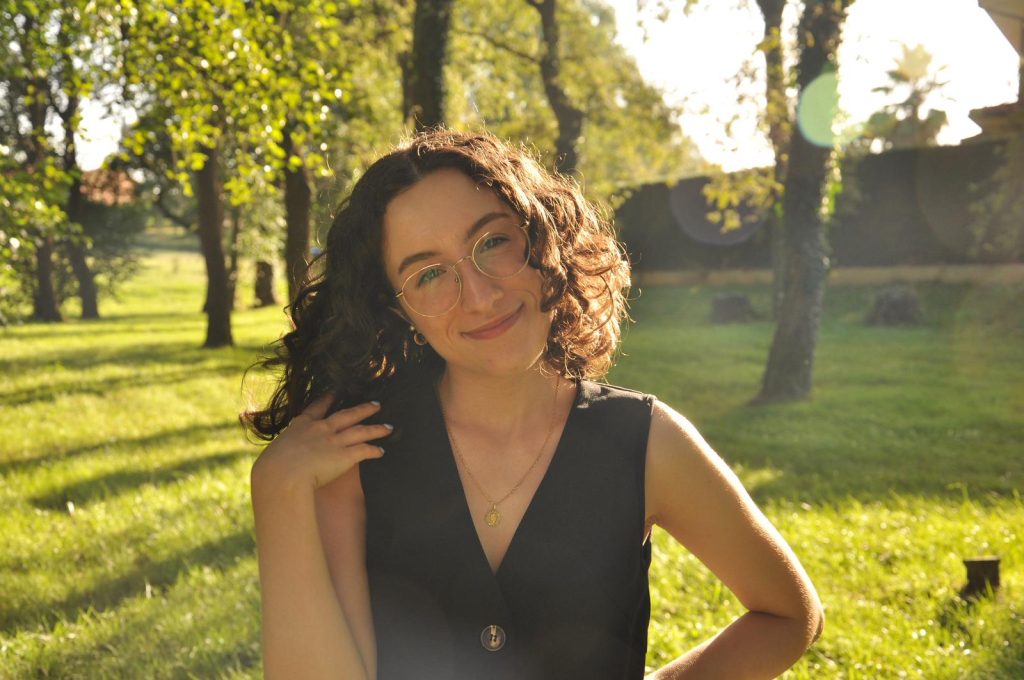 Andrea Serra Escritora